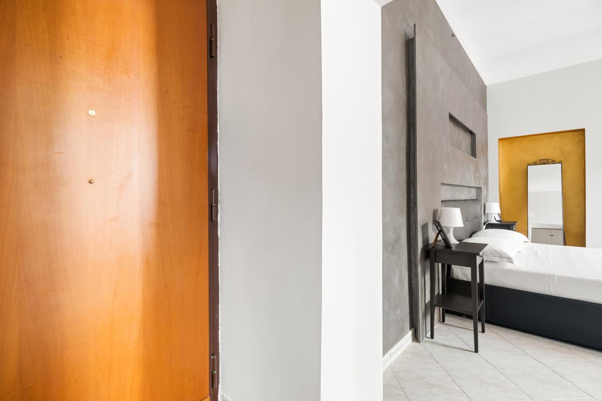 Apartment San Lorenzo Moderna Rom