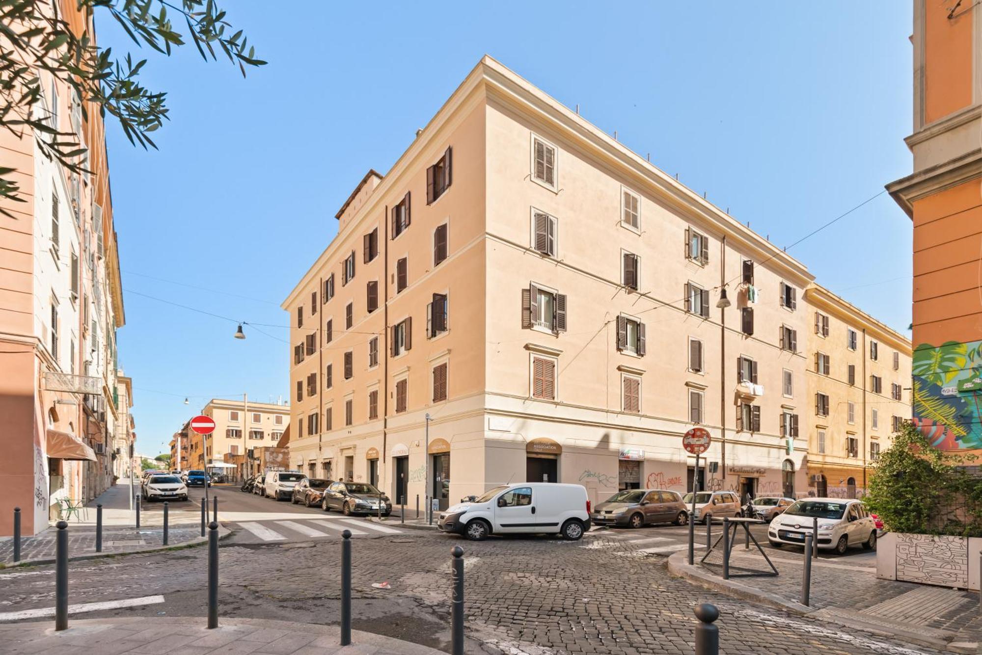 San Lorenzo Moderna Apartment Rom